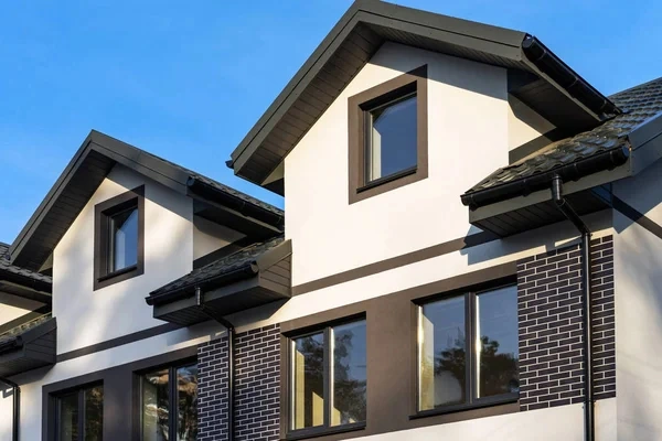 Roof Gutter Systems for Exclusive Homes in Beverly Hills